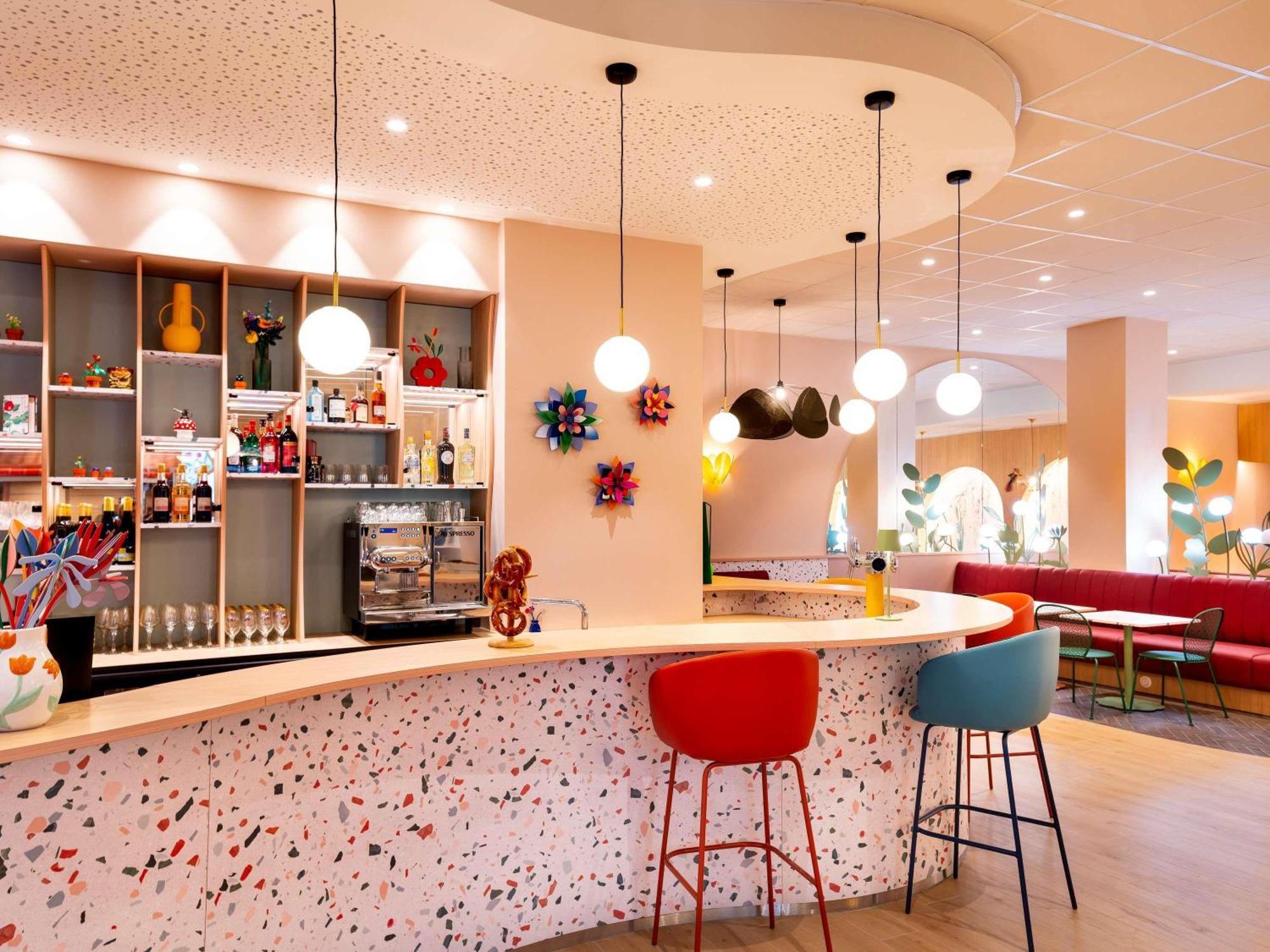 Ibis Styles Centre Republique 3*